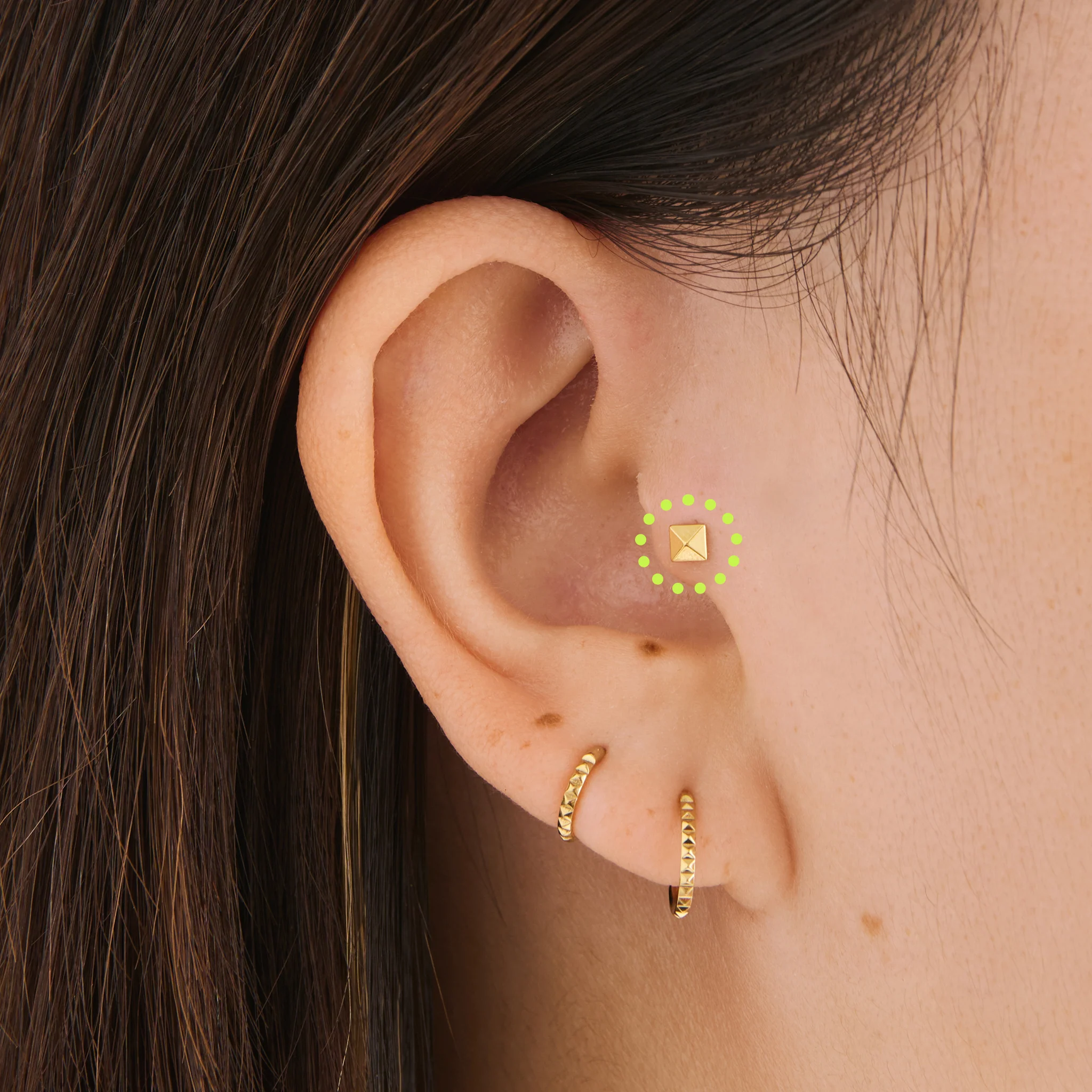 Pyramid Flatback Stud - Image 2